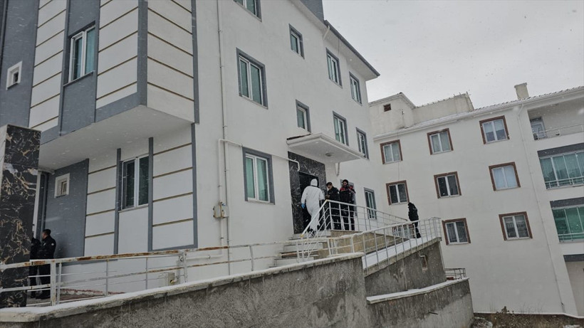 Çorum'da evde korkunç manzara! Karı-koca silahla vurulmuş halde ölü bulundu - Resim: 3