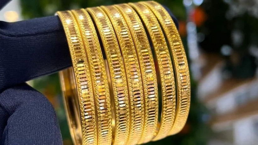 Altın hızla düşüyor almanın tam vakti mi? Her dediği çıkan 2 uzmandan tüyo - Resim: 1