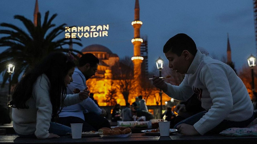 Ramazan başlıyor! 2026 ilk sahur ve ilk iftar saati belli oldu - Resim: 1
