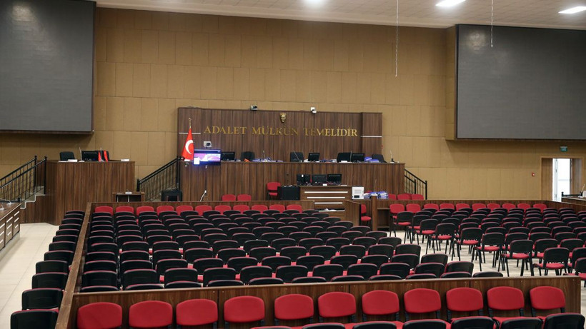 Adliyede cinsel ilişkiye girdiler! Genç katip videolu şantaj şokuyla karşı karşıya kaldı - Resim: 1