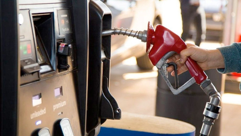 Motorin ve benzin fiyatları altüst oldu! Dev zamma devasa indirim geliyor - Resim: 3