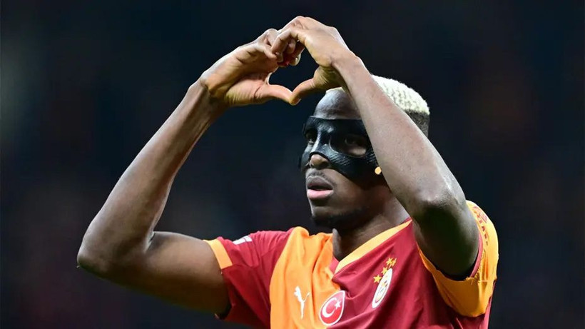 Victor Osimhen için inanılmaz teklif! Galatasaray kararını verdi: Yıldız golcü satılıyor mu? - Resim: 1