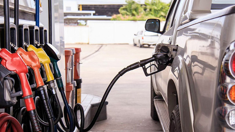 Yeni motorin indirimi büyük yansıması küçük! Cuma günü litre fiyatı bakın kaç oluyor - Resim: 1