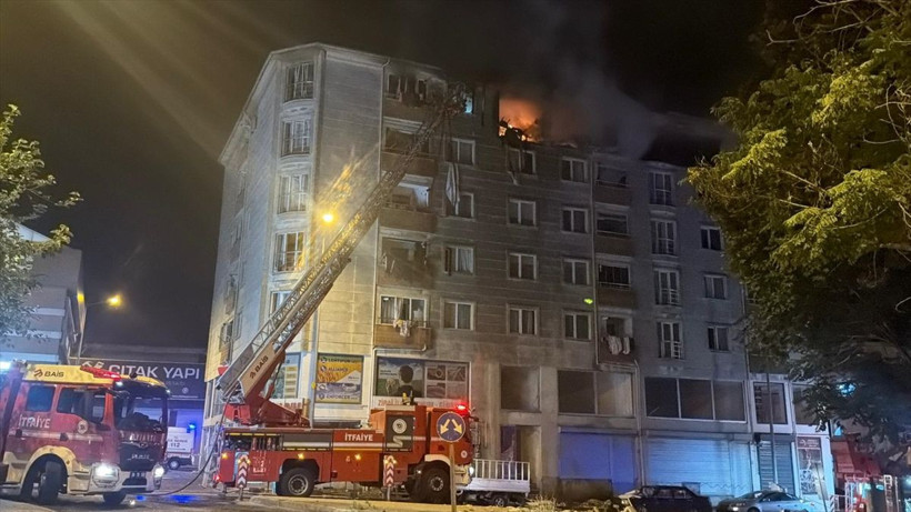 Tekirdağ'da apartmanda patlama oldu! 2 kişi hayatını kaybetti ve yaralılar var - Resim: 1