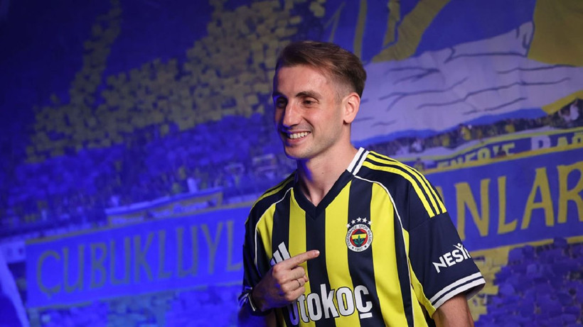 Ünlü Futbolcu Kerem Aktürkoğlu'nun İstanbul'daki evi görüntülendi! Lüks evde yok yok... - Resim: 8