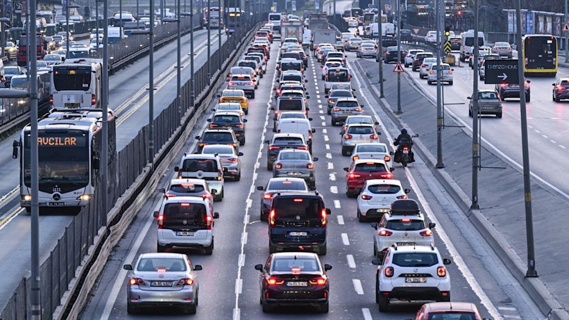 Araç sahipleri dikkat! Trafik sigortasında kurallar değişiyor - Resim: 1