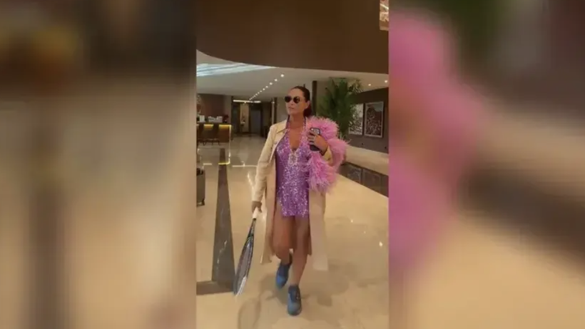 Hülya Avşar'dan olay tenis tarzı! Pembeler içinde korta çıktı... - Resim: 3