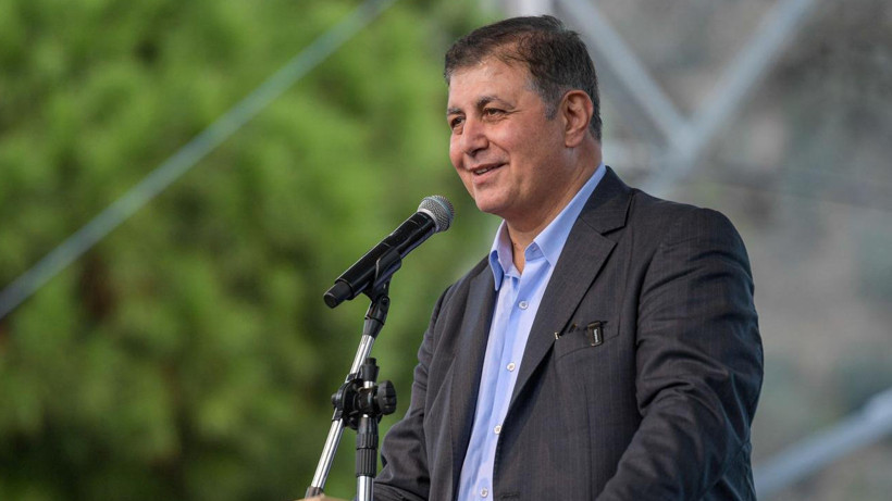 Cemil Tugay kimdir, aslen nereli? Eşi Öznur Tugay yaşı kaç, çocukları ve kariyeri - Resim: 8