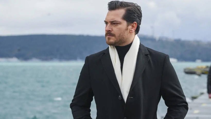 Çağatay Ulusoy'un babasını görenler gözlerine inanamadı! Şaşırtan benzerlik - Resim: 3