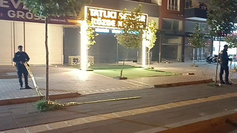 Gaziantep'te yan baktın kavgası kan d&ouml;kt&uuml;! 1'i ağır 2 kişi yaralandı - Resim: 2