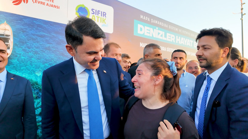 Bakan Kurum'dan anlamlı paylaşım! "Asrın inşası ile sadece konut değil gönüller yaptık" - Resim: 0