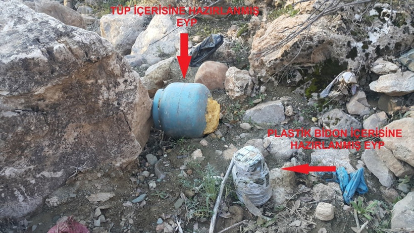 Arama yapan askerler taşın arkasında bakın ne buldu? - Resim: 3