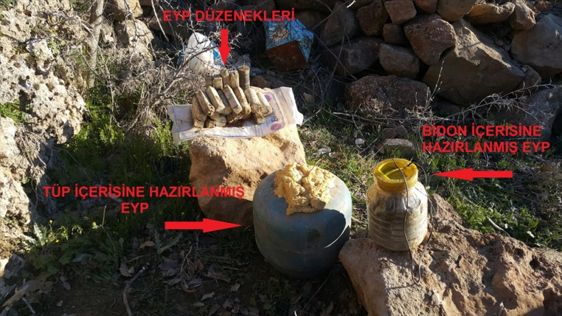 Arama yapan askerler taşın arkasında bakın ne buldu? - Resim: 4