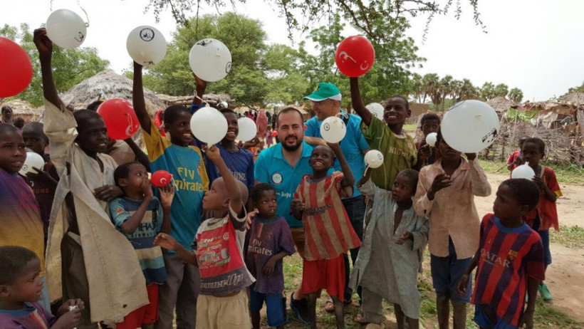 İşte günün en güzel karesi! Afrikalı çocuğun elinde Türk bayrağı - Resim: 4