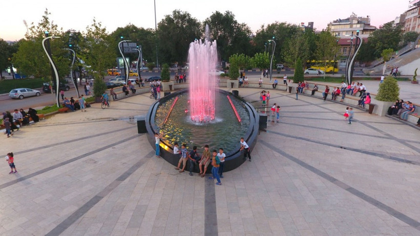 Gaziantep'in yeni meydanı: Milli İrade Meydanı - Resim: 4