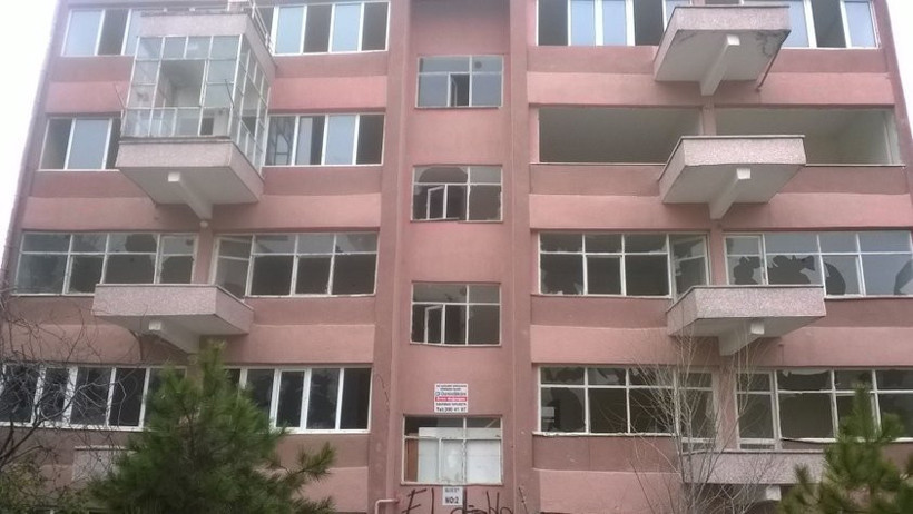 Korkunç bir şehir efsanesi... 129 nolu apartman! - Resim: 3