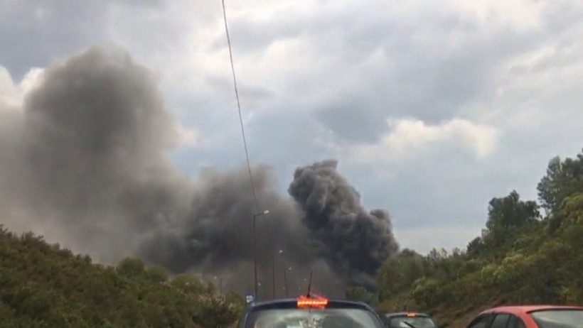 Kağıthane'de bir atölyeye yıldırım düştü - Resim: 1