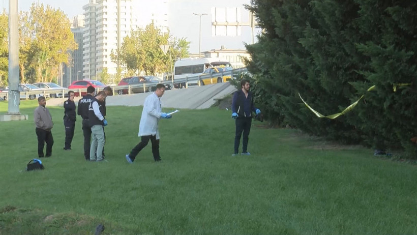 Bahçelievler'de bir kişi ağaca asılı halde bulundu - Resim: 4