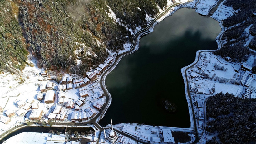 Uzungöl karlar altında kartpostallık görüntüler - Resim: 2