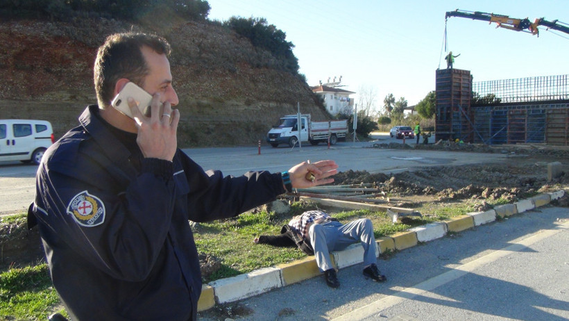 Ne yaptılarsa olmadı! Arabanın içini gören isyan etti - Resim: 1