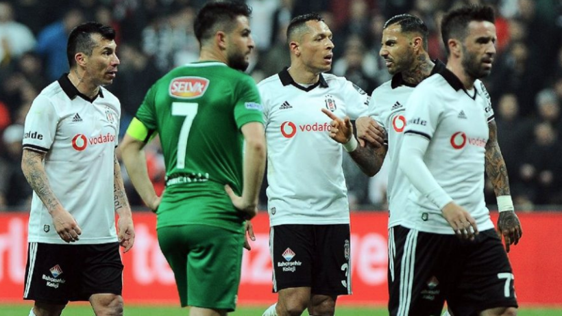 Medel, Quaresma'nın ensesine tokadı patlattı - Resim: 2