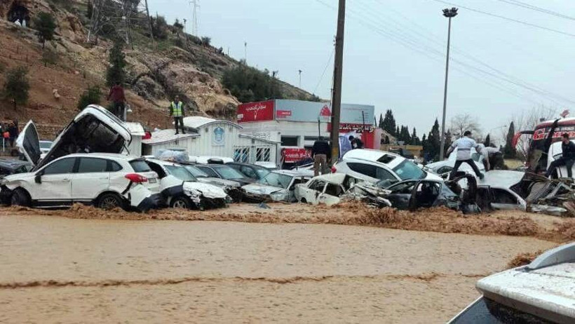Sel felaketi İran'ın güneyini de vurdu! İşte o korkunç manzaralar - Resim: 1