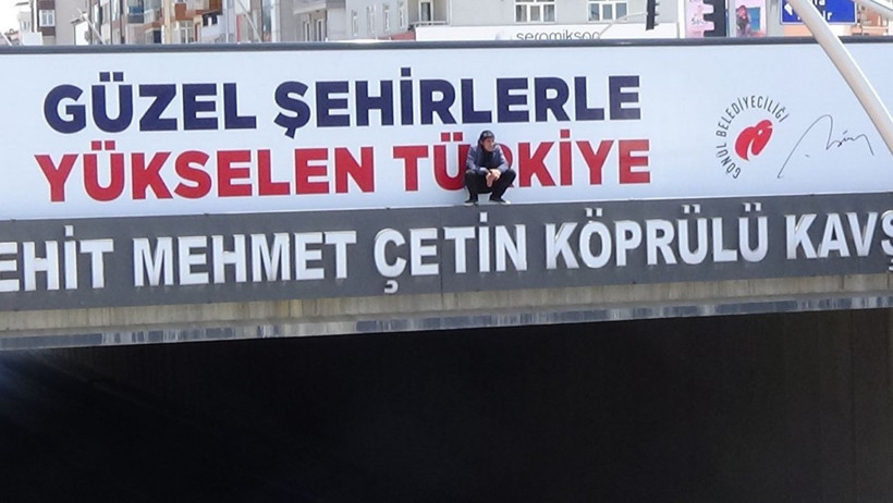 Uşak'ta intihardan vazgeçen adam koşarak kaçtı - Resim: 1