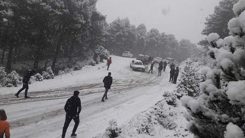 Osmaniye'de kar görmeye giden 200 kişi mahsur kaldı - Resim: 1