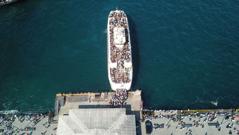 İstanbul'dan tedirgin eden görüntüler! Sosyal mesafe hiçe sayıldı - Resim: 3