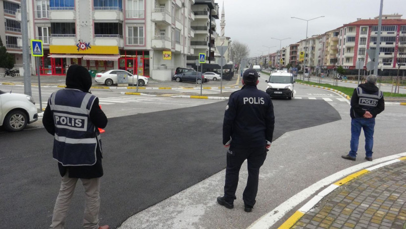 Yeni korona haritasında 39 il 'kırmızı'ya döndü! Balıkesir'de ev ziyaretleri bile yasaklandı - Resim: 3