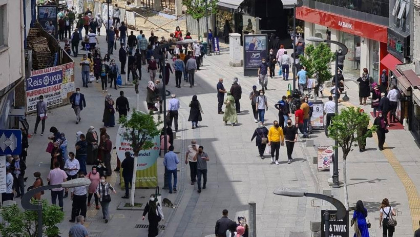 Koronavirüste normalleşme takvimi ortaya çıktı! İşte maskesiz oturulacak yerler - Resim: 3