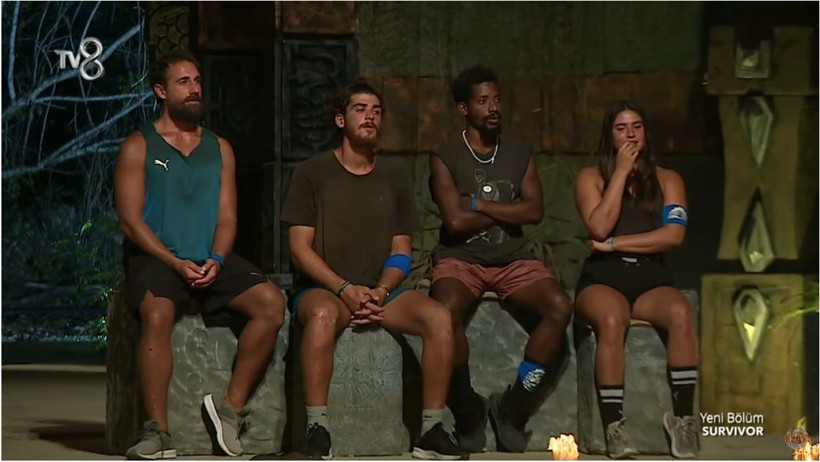 Survivor'da bir ilk! Aleyna ve Ayşe'nin aileleri birbirine girdi Acun Ilıcalı sert konuştu - Resim: 1