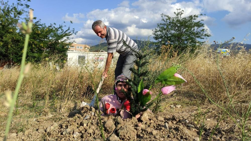 Kazdığı toprağa kendini diri diri gömdü! Bursa'da 'neden' diyenler cevabı duyunca şaşırdı - Resim: 2