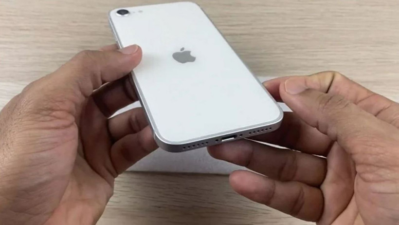 En ucuzu olacak! iPhone SE 3'ün görüntüleri sızdı: İşte detaylar... - Resim: 3