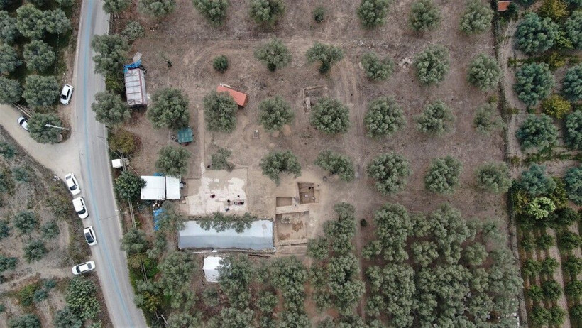 Bursa 100 yılın en büyük keşfi! 3 kat kefenlenmiş, elleri ve ayakları... - Resim: 2