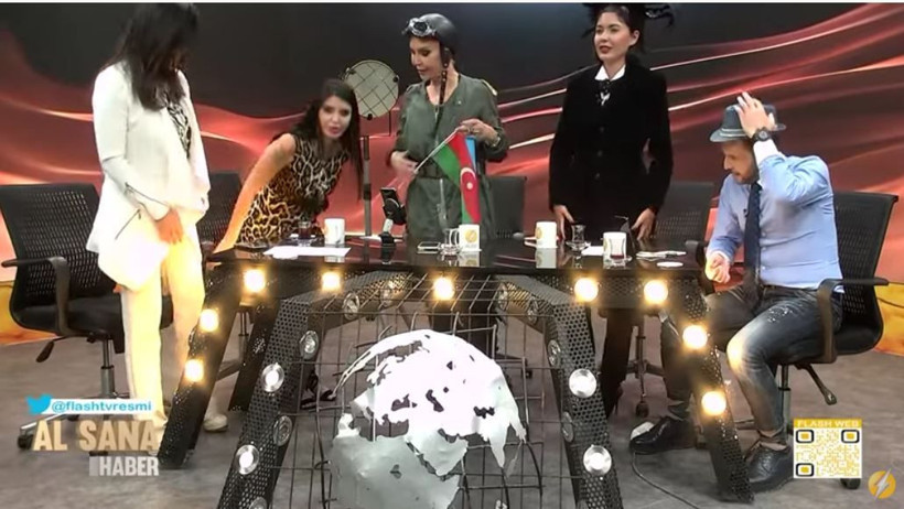 Flash Tv Al Sana Haber'de Azerbaycan bayrağı ve marşı interneti salladı - Resim: 2