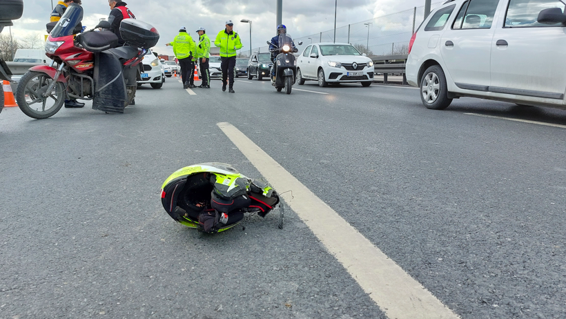 E-5'te feci kaza! Hafriyat kamyonu eceli oldu metrelerce sürükledi - Resim: 4