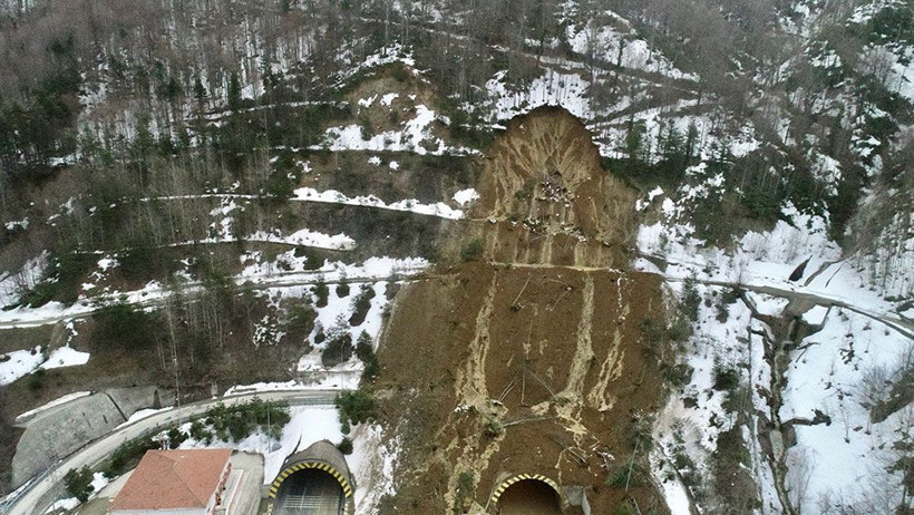 Bolu Dağı Tüneli'nde heyalan kabusu! Dün geceden bu yana tünel kanalı Bolu Dağı Tüneli ne zaman açılacak? - Resim: 4