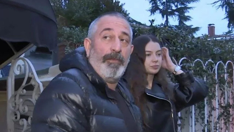 22 yaş küçük aşkı kısa sürdü! Ayrılık nedenini duyan şaştı kaldı Cem Yılmaz'dan ilk hamle: Rüya Demirbulut kimdir? - Resim: 2
