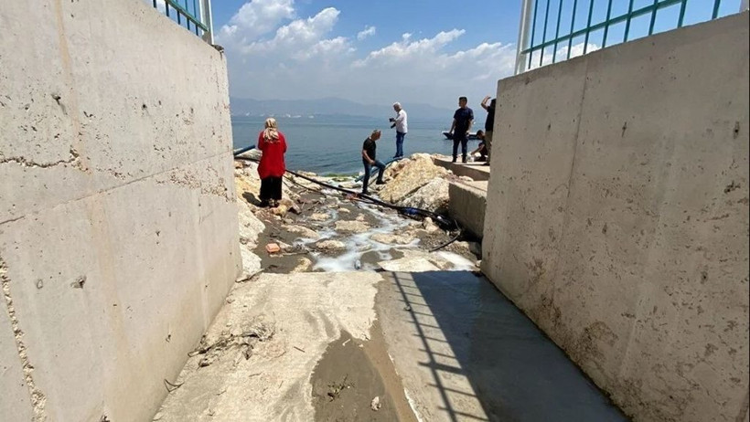 Marmara Denizi'nde korkutan görüntü! Beyaz sıvı... - Resim: 3