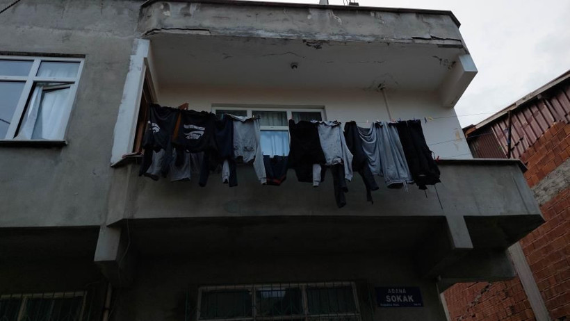 Çocuk balkondan düştü olayı gören anne de düştü! İkisi de hastanelik oldu - Resim: 3