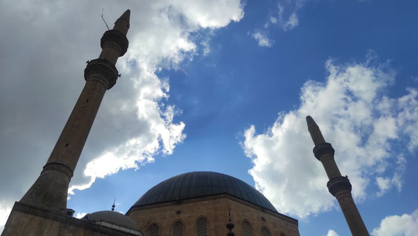 Deprem sonrası Balıklıgöl bu hale geldi! Böylesi ilk kez oldu balıklar kayboldu - Resim: 4