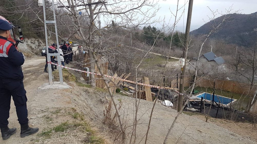 Sakarya'da hafta sonu tatili feci bitti! Bungalov evde facia - Resim: 1