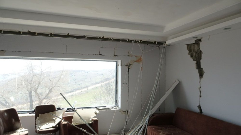 Fay hattı üzerine yapılan milyonluk eve bakın! Kağıt gibi dağıldı - Resim: 2