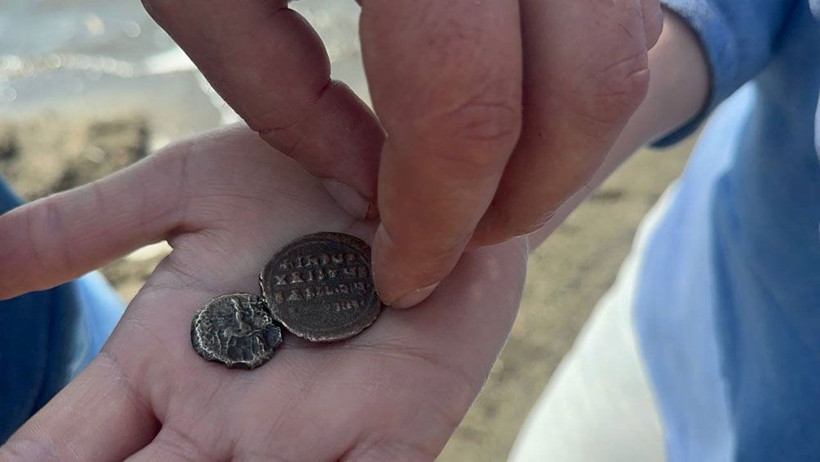 İznik gölü çekilince ortaya çıktı! Gezintiye çıkan aile buldu - Resim: 3