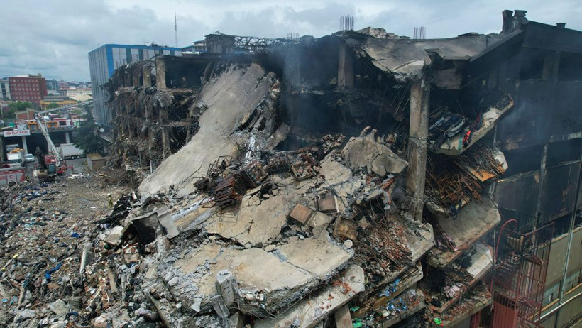 Başakşehir'de 3 gün boyunca yandı küle döndü! İşte o iş hanının son hali - Resim: 1