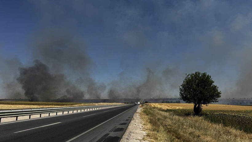 Büyük yangın! Alevler hızla yayılıyor camiden de anons yapıldı - Resim: 3