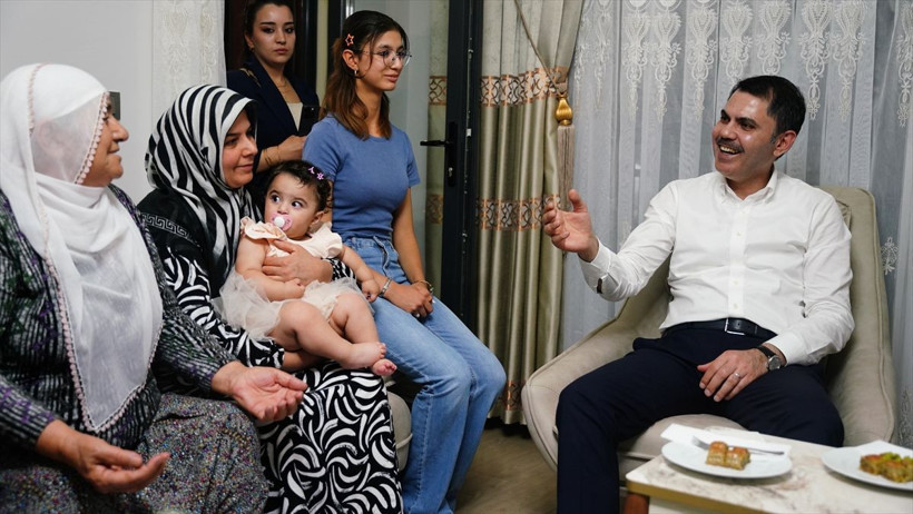 Bakan Kurum’dan depremzede aileye ziyaret - Resim: 3