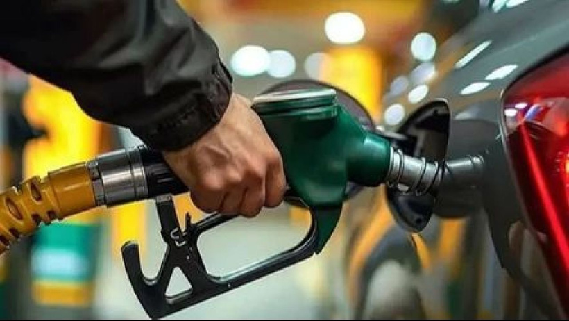 Araç sahiplerine bir kötü haber daha! Akaryakıt fiyatı 57 TL'yi geçecek - Resim: 1