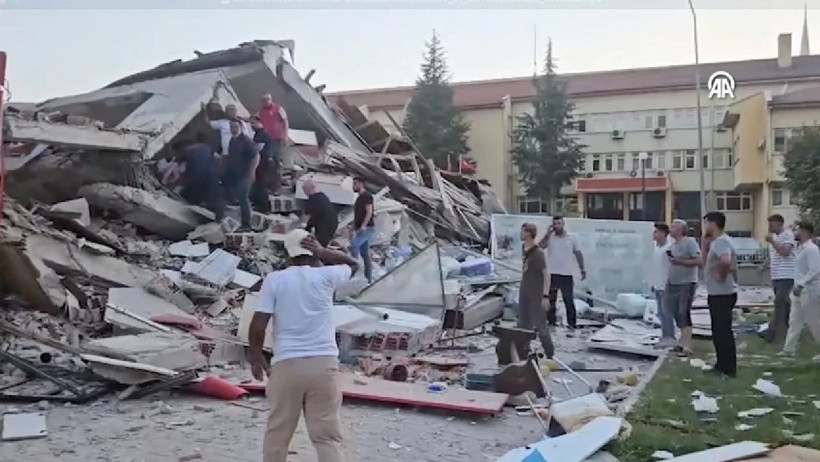 Üşümezsoy en güvenli yer demişti, Naci Görür rakam verip İstanbul için uyardı... - Resim: 1